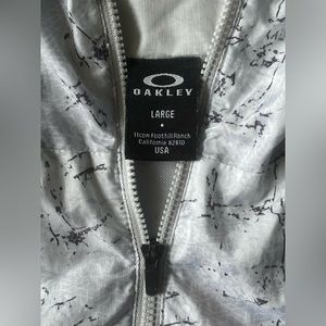 White Oakley Windbreaker